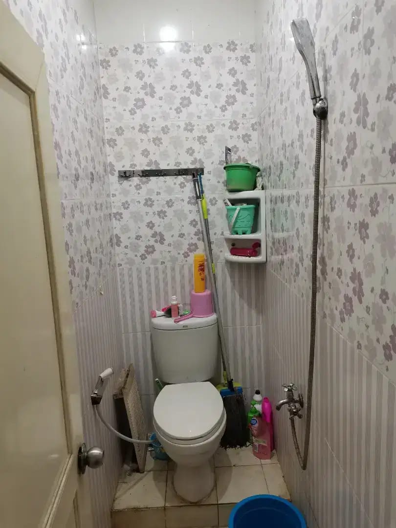 Dijual rumah hoek di komplek walikota Sukapura, Cilincing