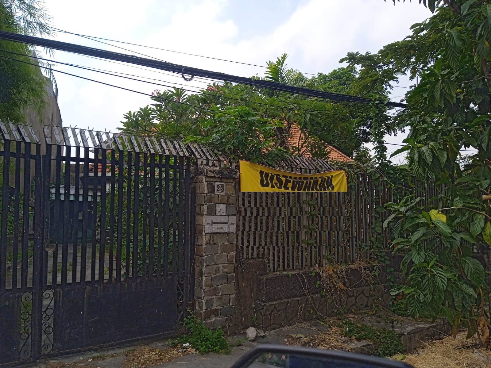 rumah disewakan jalan indragiri surabaya