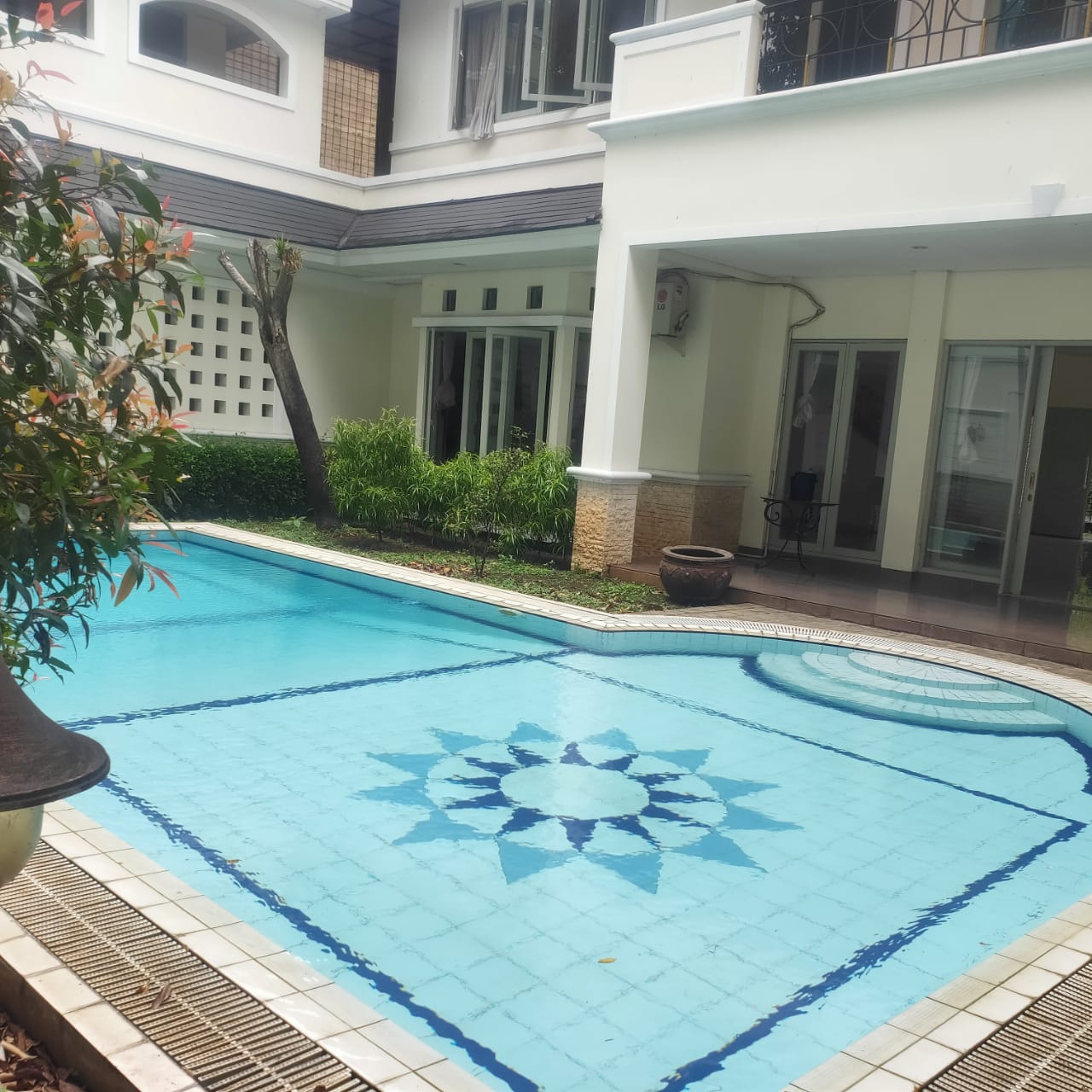 Disewakan Rumah di Kemang, Mampang Prapatan, Bangka, Jakarta