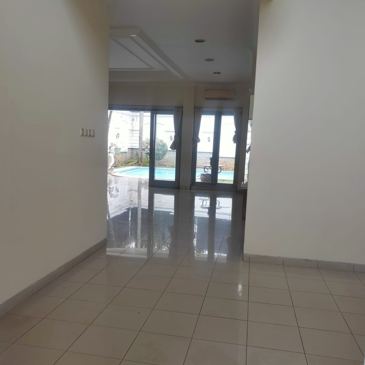 Disewakan Rumah di Kemang, Mampang Prapatan, Bangka, Jakarta