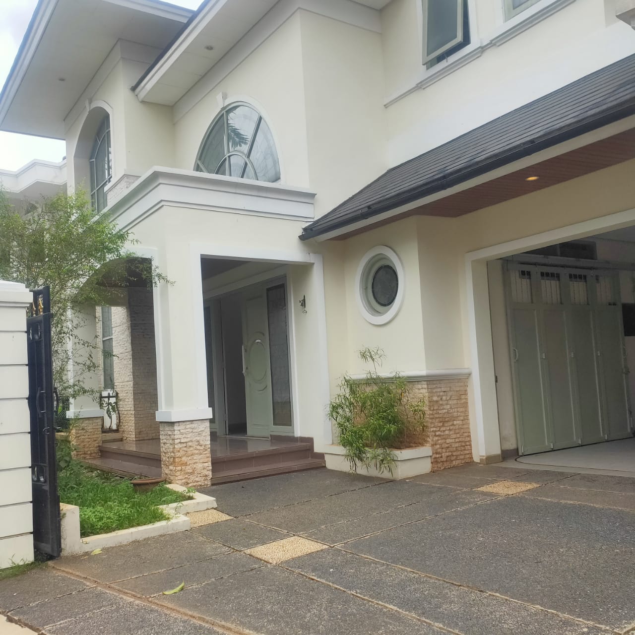 Disewakan Rumah di Kemang, Mampang Prapatan, Bangka, Jakarta