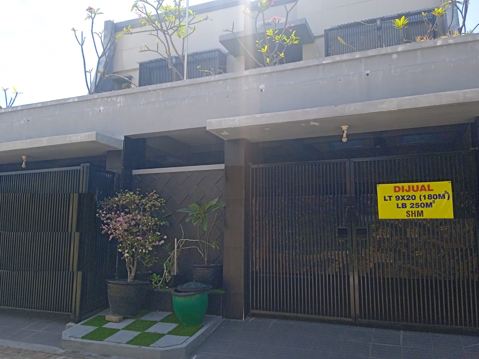 rumah dijual semolowaru tengah surabaya