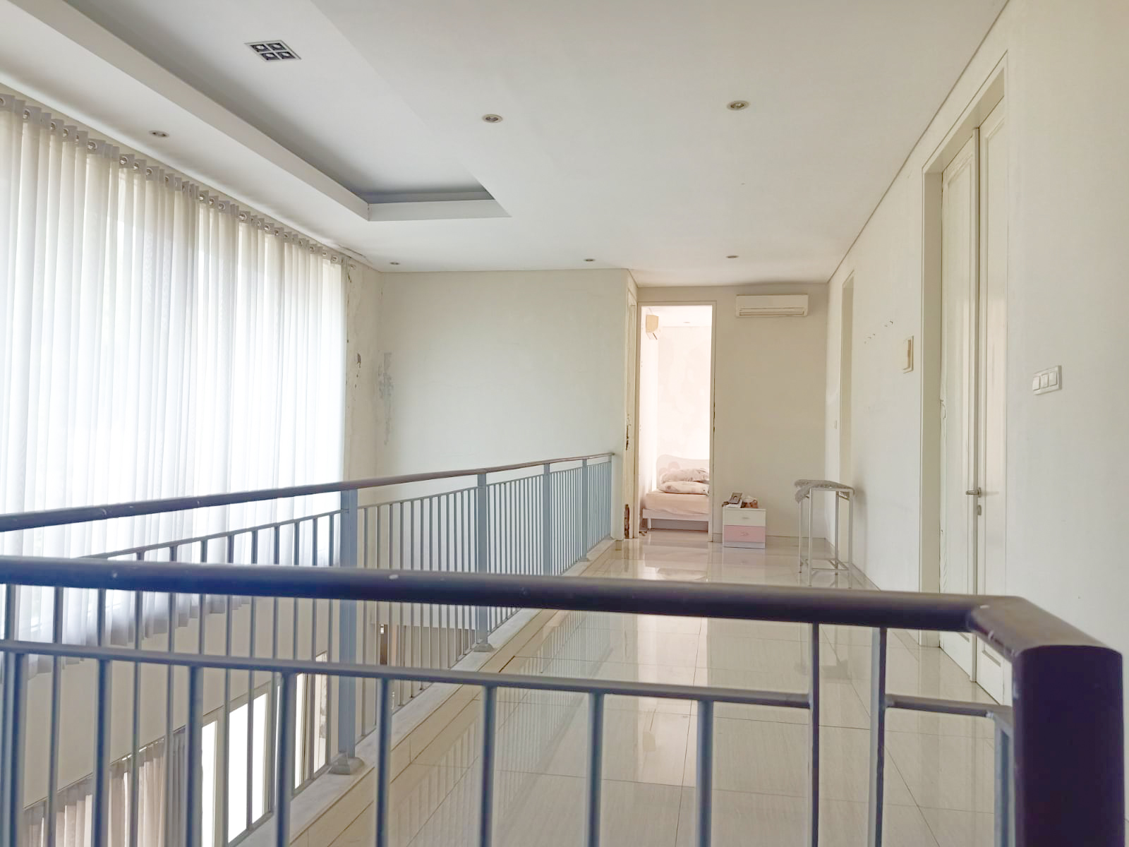 Disewakan Rumah Raya Boulevard PALM BEACH Pakuwon City Surabaya