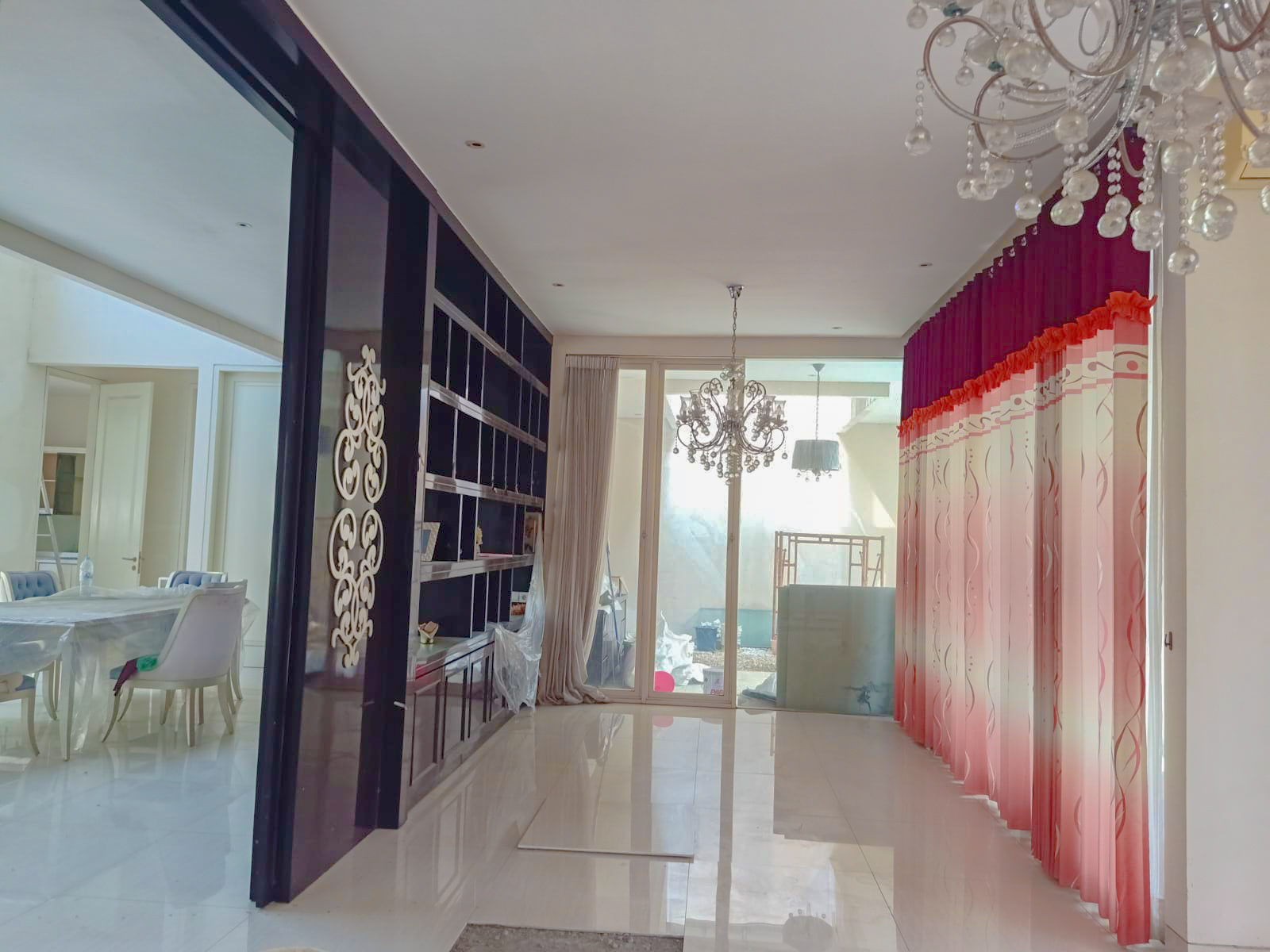 Disewakan Rumah Raya Boulevard PALM BEACH Pakuwon City Surabaya