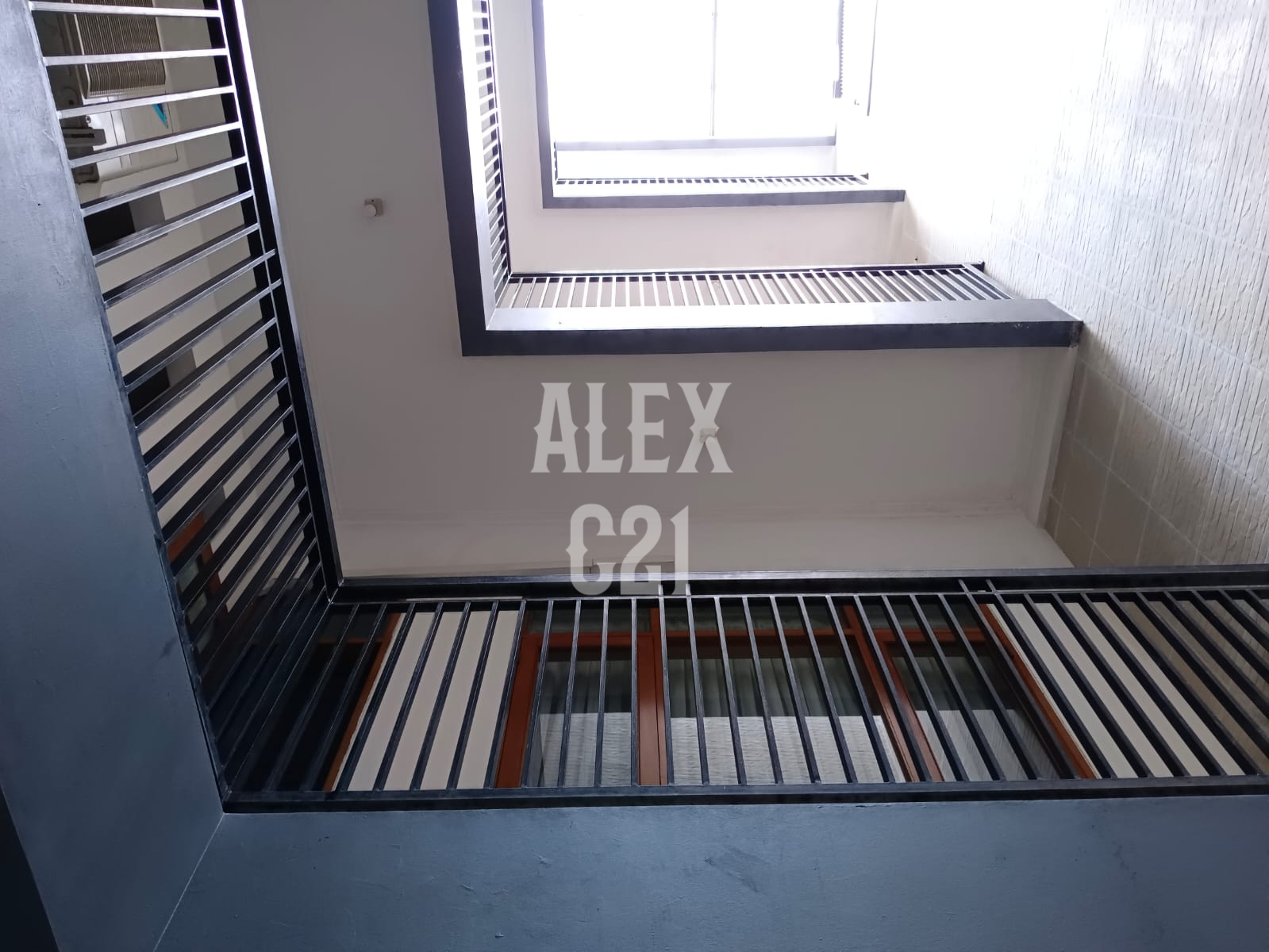 Jual bu sewa rumah mewah komplek di Palmerah, Jakarta Pusat