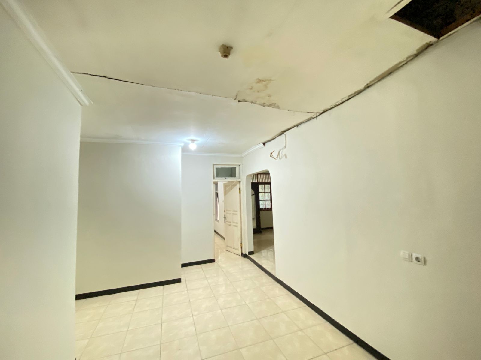 Dijual ruko di M.Kahfi, Ciganjur, Jagakarsa, Jakarta Selatan