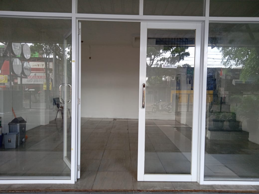 Disewakan ruko dekat PIM di Gandaria Selatan, Cilandak, Jakarta
