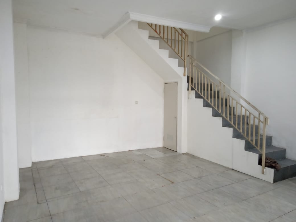 Disewakan ruko dekat PIM di Gandaria Selatan, Cilandak, Jakarta