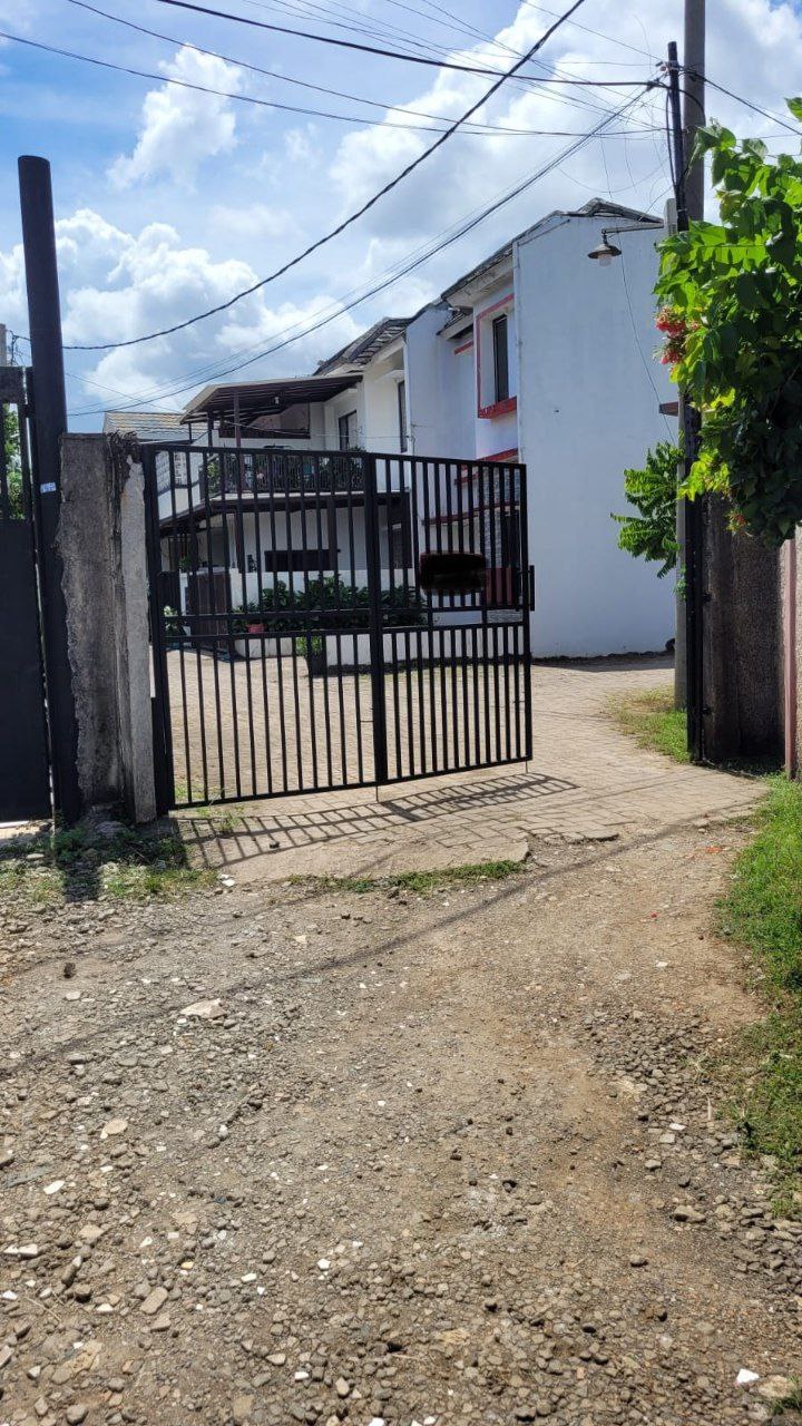 Rumah 2lantai Minicluster Sukahati Cibinong Bogor
