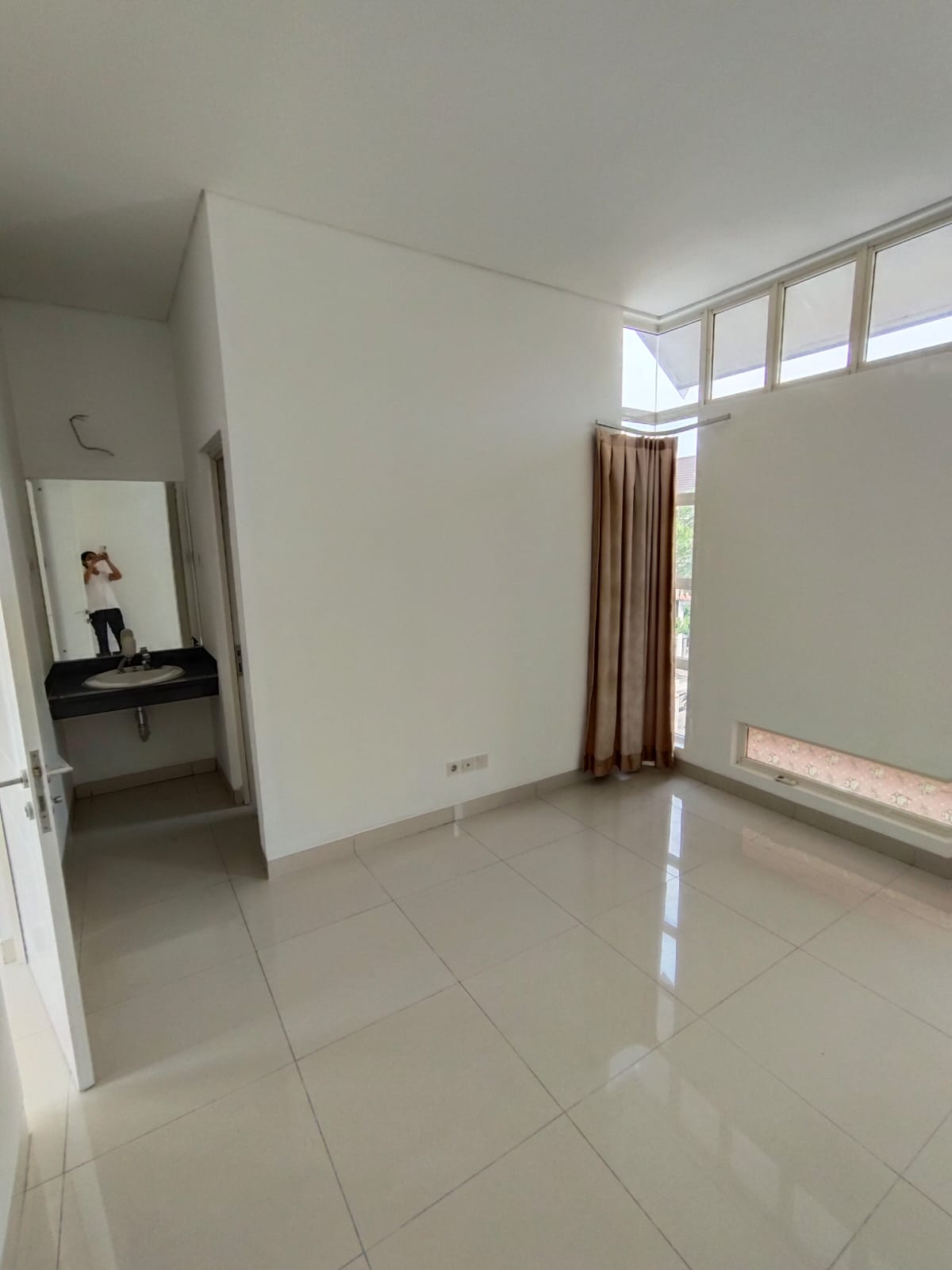 Disewa Rumah Siaphuni di Harapan Indah Cluster Neo Vasana