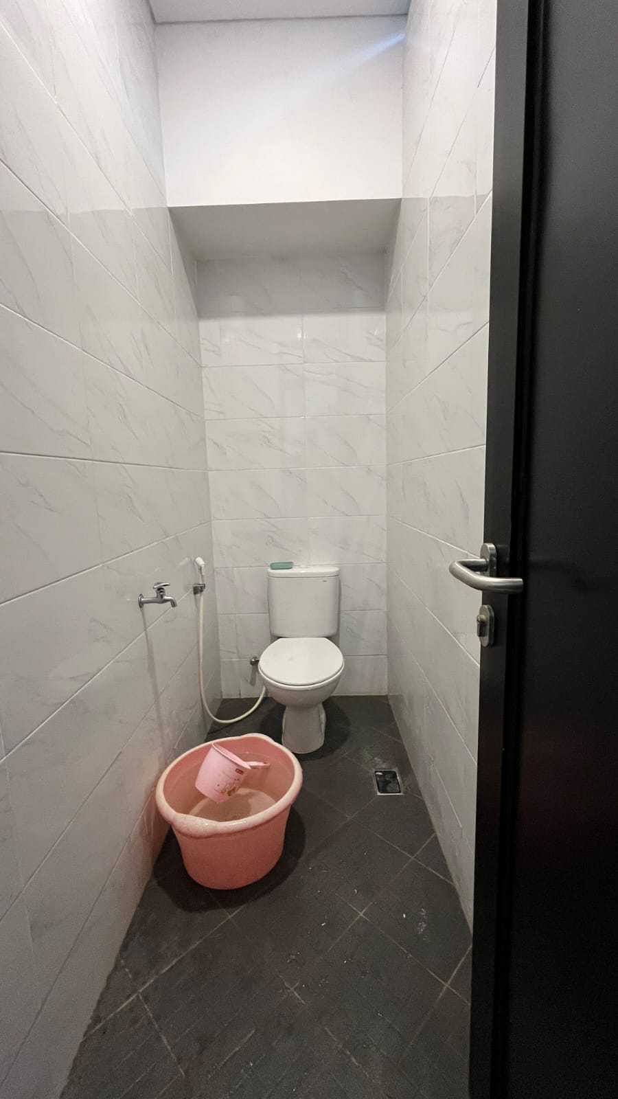 Rumah modern minimalis 3 lantai dekat POLBAN Ciwaruga Parongpong