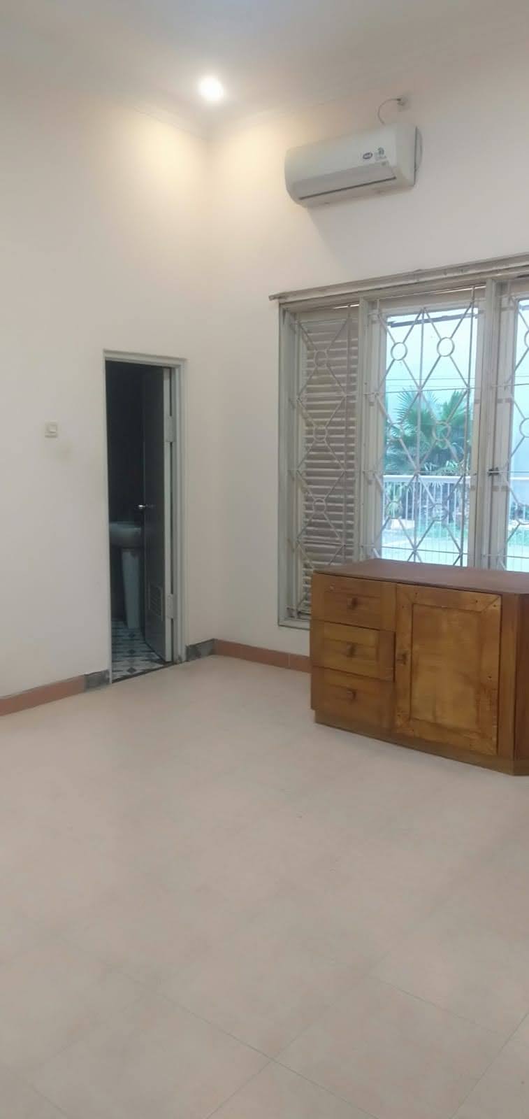 Disewakan Rumah RUNGKUT MAPAN TENGAH Surabaya