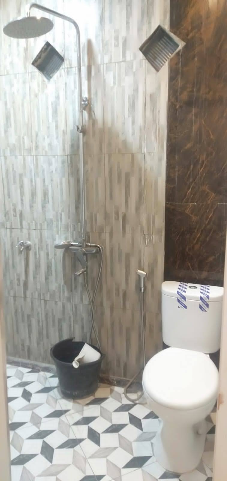 Disewakan Rumah RUNGKUT MAPAN TENGAH Surabaya