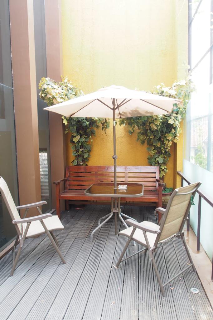 Sewa Town house B U dengan swimming pool di Kemang