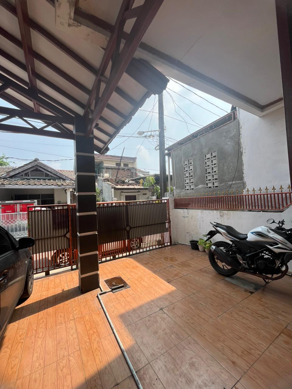 Disewa rumah siaphuni bagus di Harapan Indah 1 Bekasi