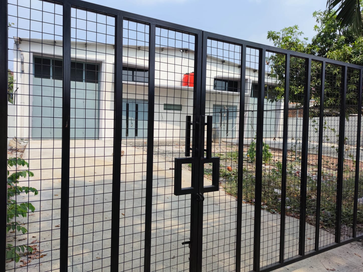 Disewa gudang gandeng 2unit lokasi Harapan Indah 1