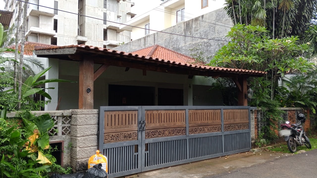 Sewa Rumah tinggal asri siap huni area Ampera-Kemang, Cilandak