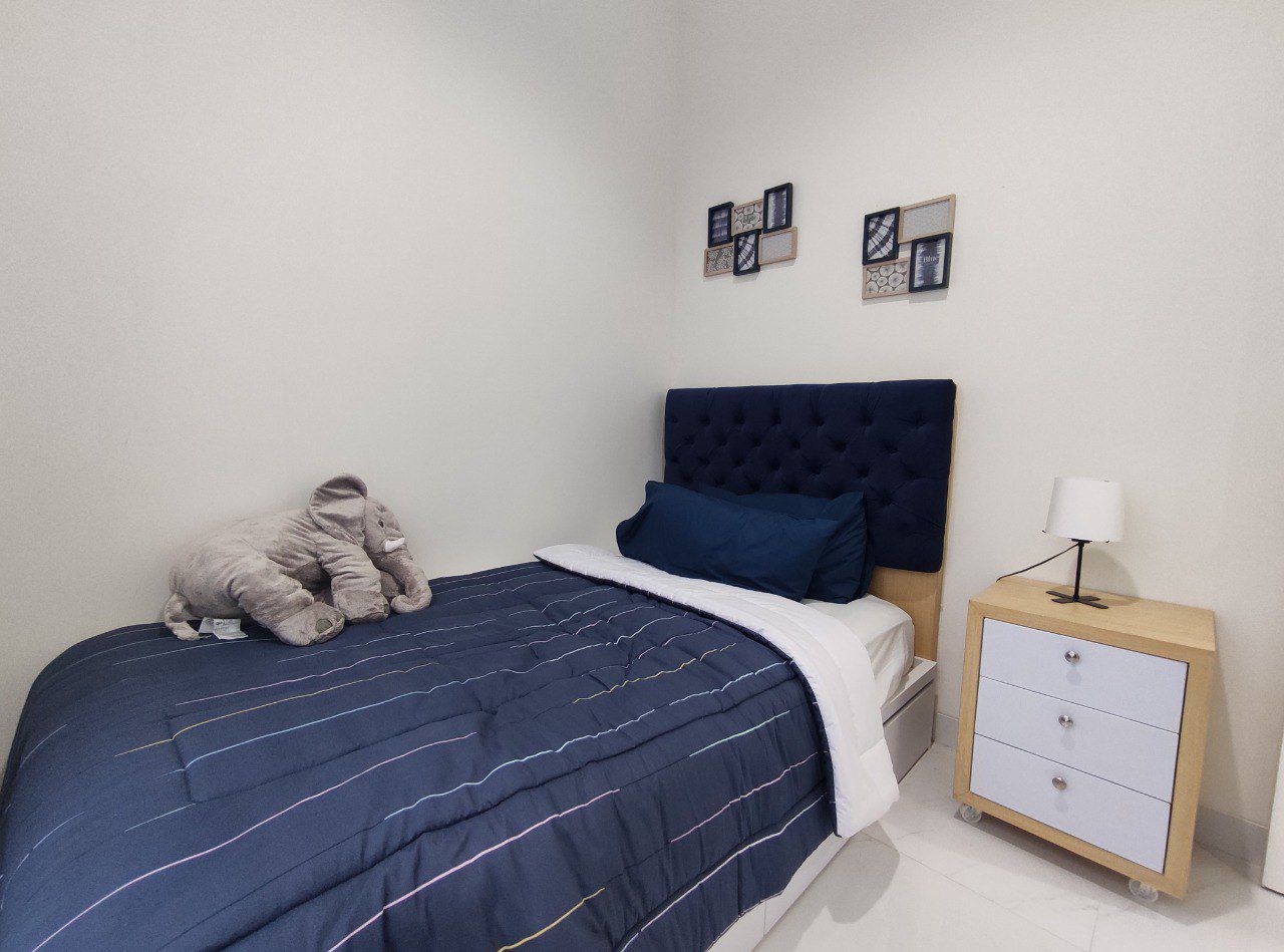 Rumah 3 Lantai dengan Rooftop di Tangerang