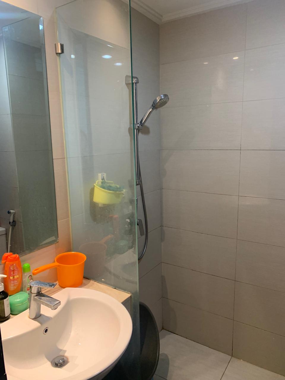 Sewa 2 bedrooms Apartemen Green Sedayu , Tower Pasadena