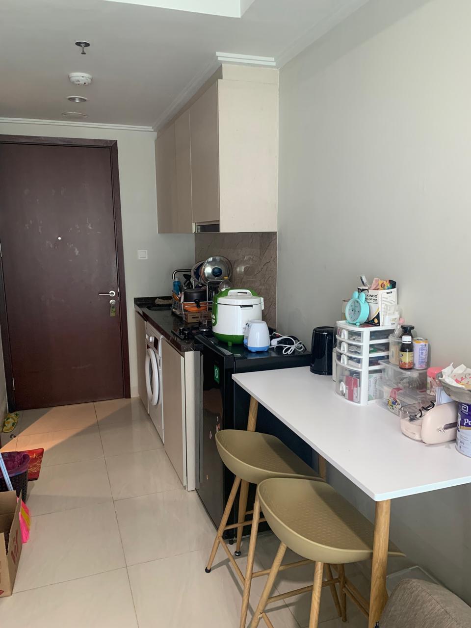 Jual dibawah Harga 2 bedrooms Apartemen Green Sedayu, Cengkareng