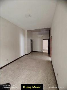 Jual Rumah luas dengan paviliun di Salemba, Paseban, Senen