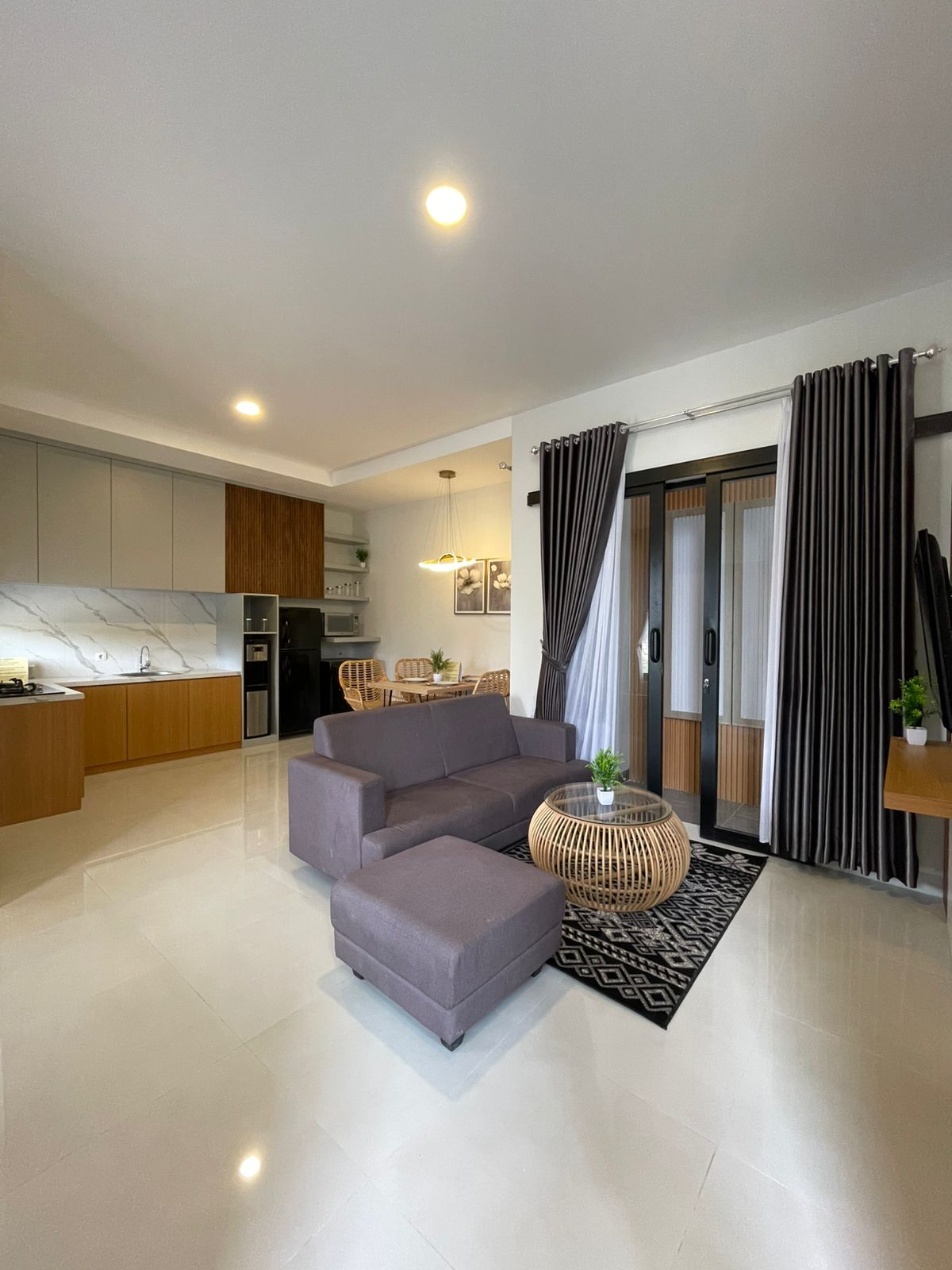 Rumah Mewah One Gate dekat Jogja Expo Center (JEC)