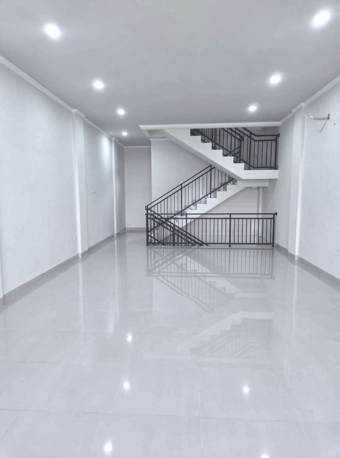 Jual 3 ruko gandeng baru di Rawa Bunga, Jatinegara Jakarta Timur