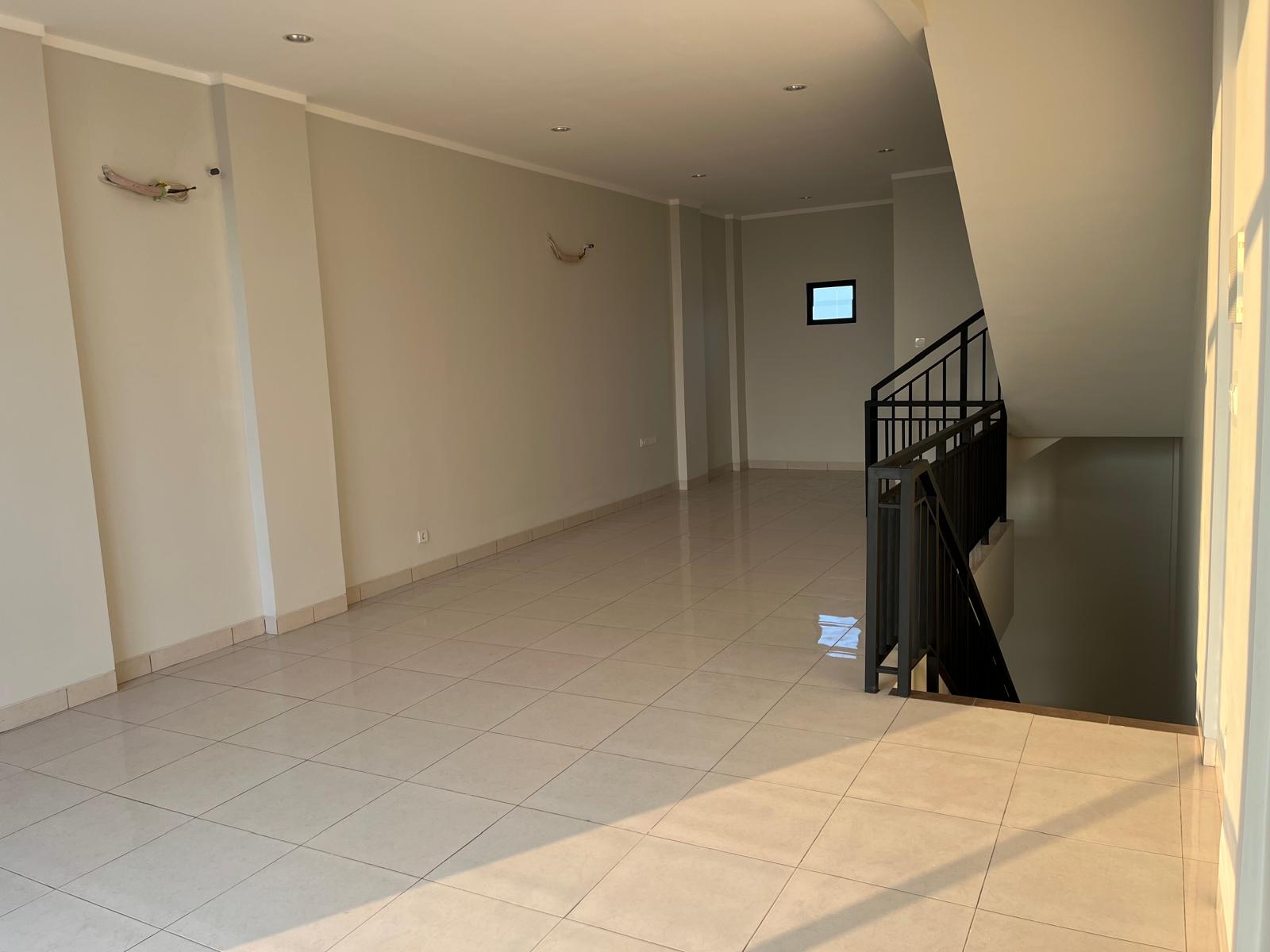 Disewa ruko siap pakai di Summarecon Crown Gading Bekasi