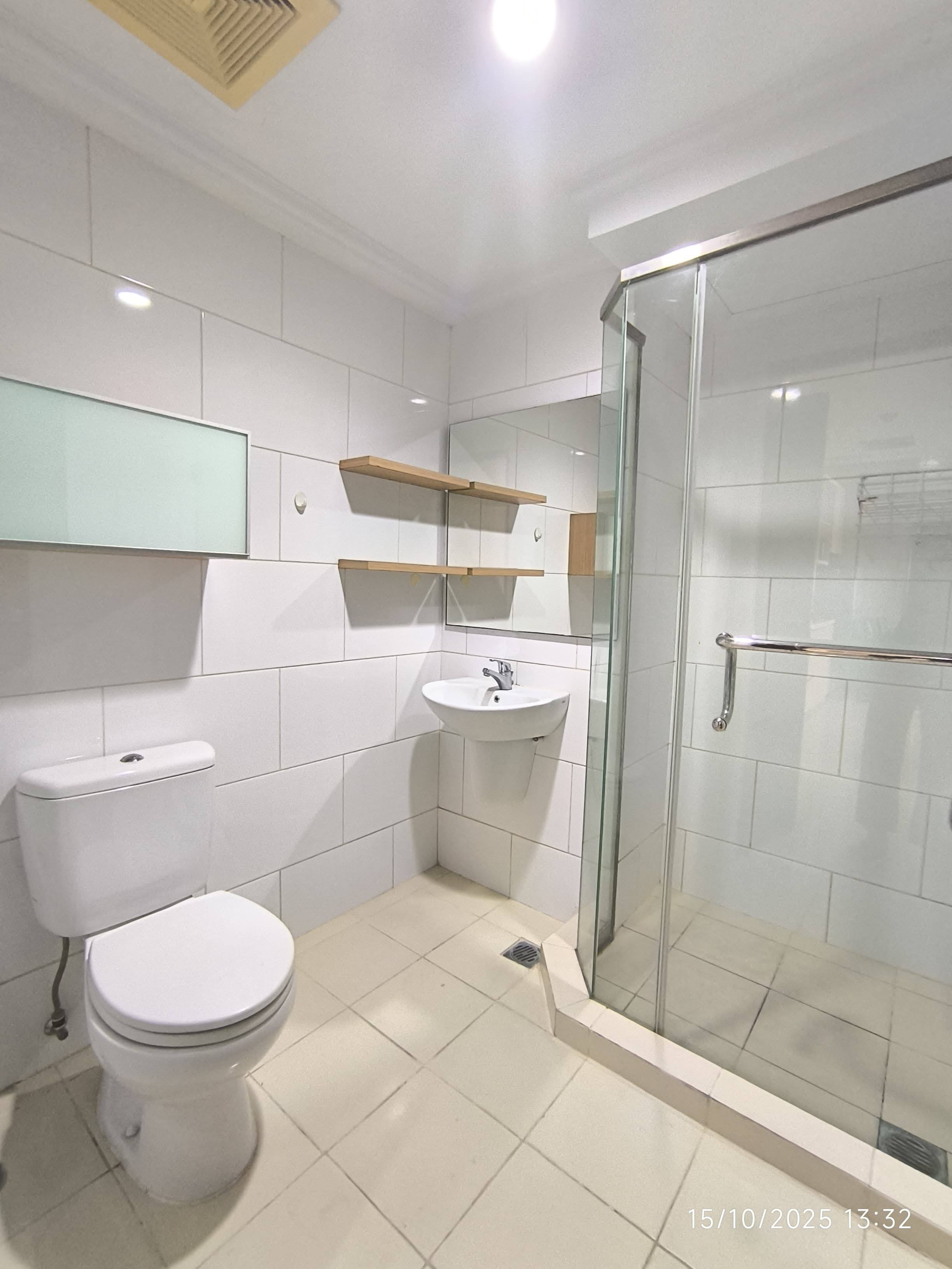 Jual / Sewa Apartemen WATERPLACE Tower A Lantai 8A Pakuwon