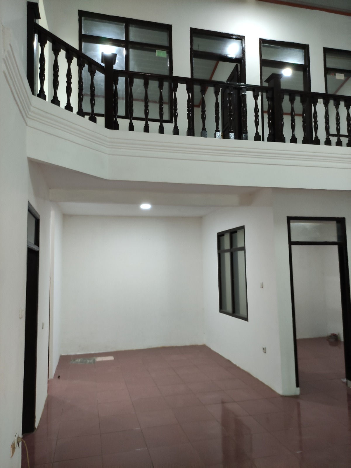 Rumah 2 lantai bangunan kokoh di Riungbandung, Kota Bandung