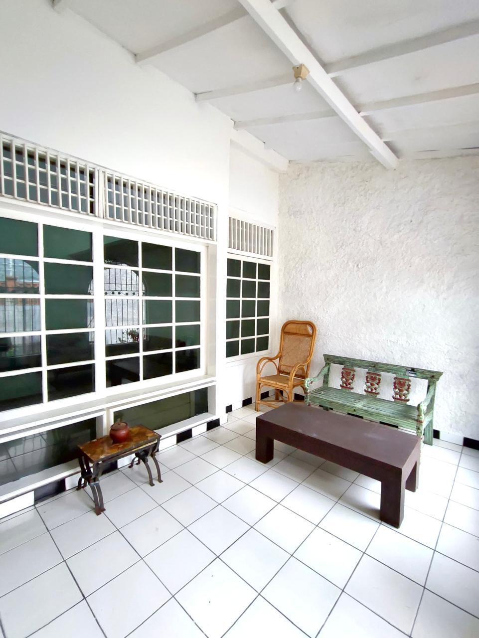 Rumah di lebak bulus dekat stasiun mrt