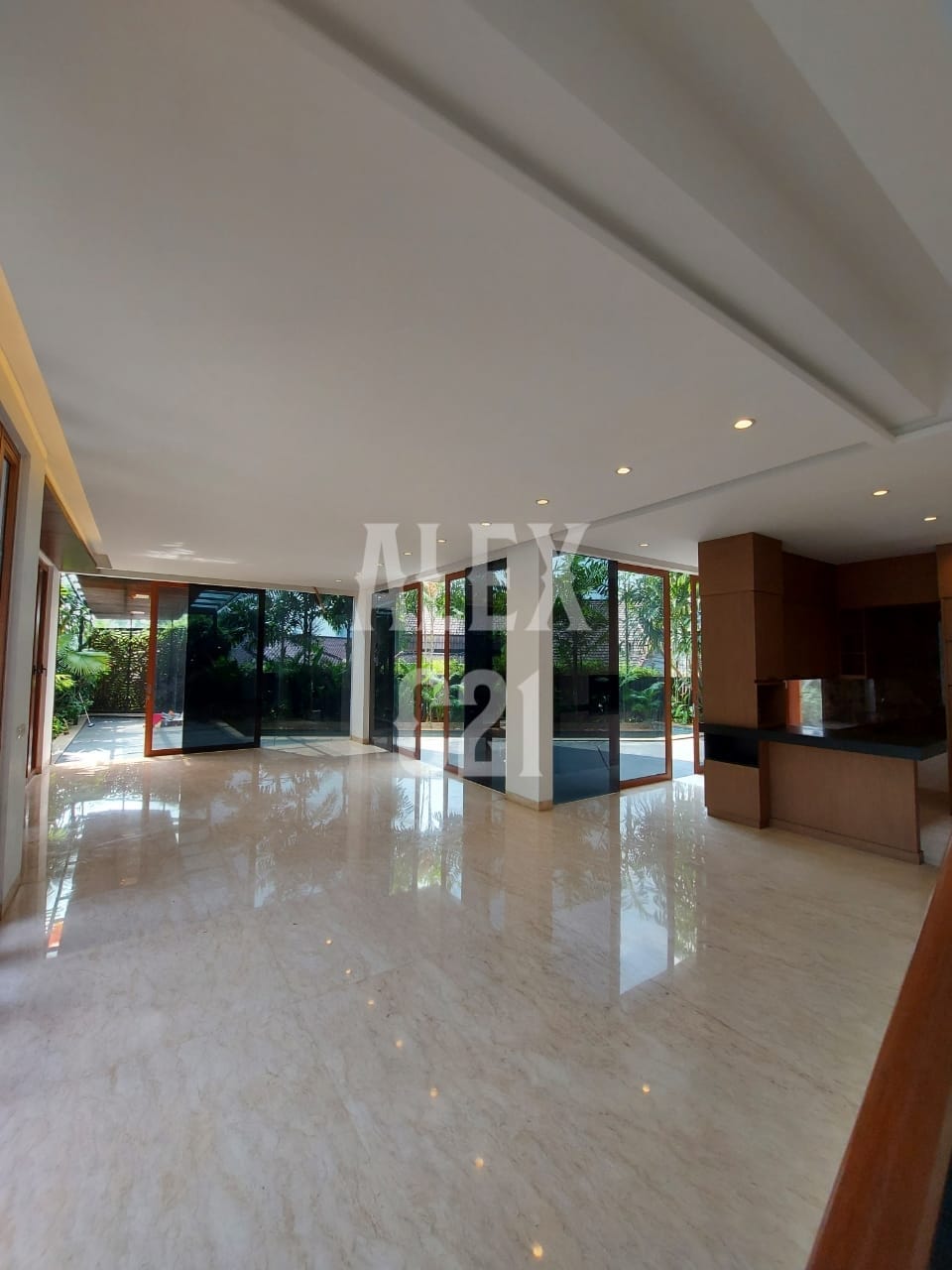 For sale Rumah mewah Desain modern tropis Area Kuningan, Jakarta