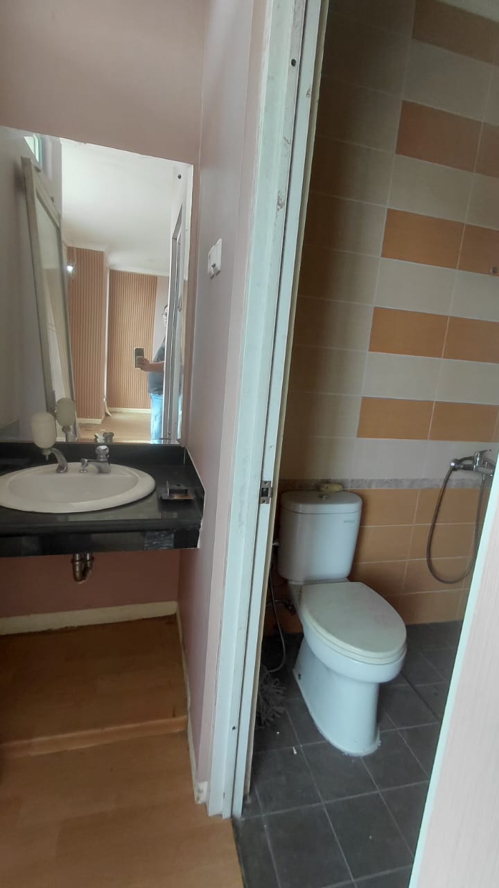 Disewa ruko siaphuni di Taman Cemara Harapan Indah