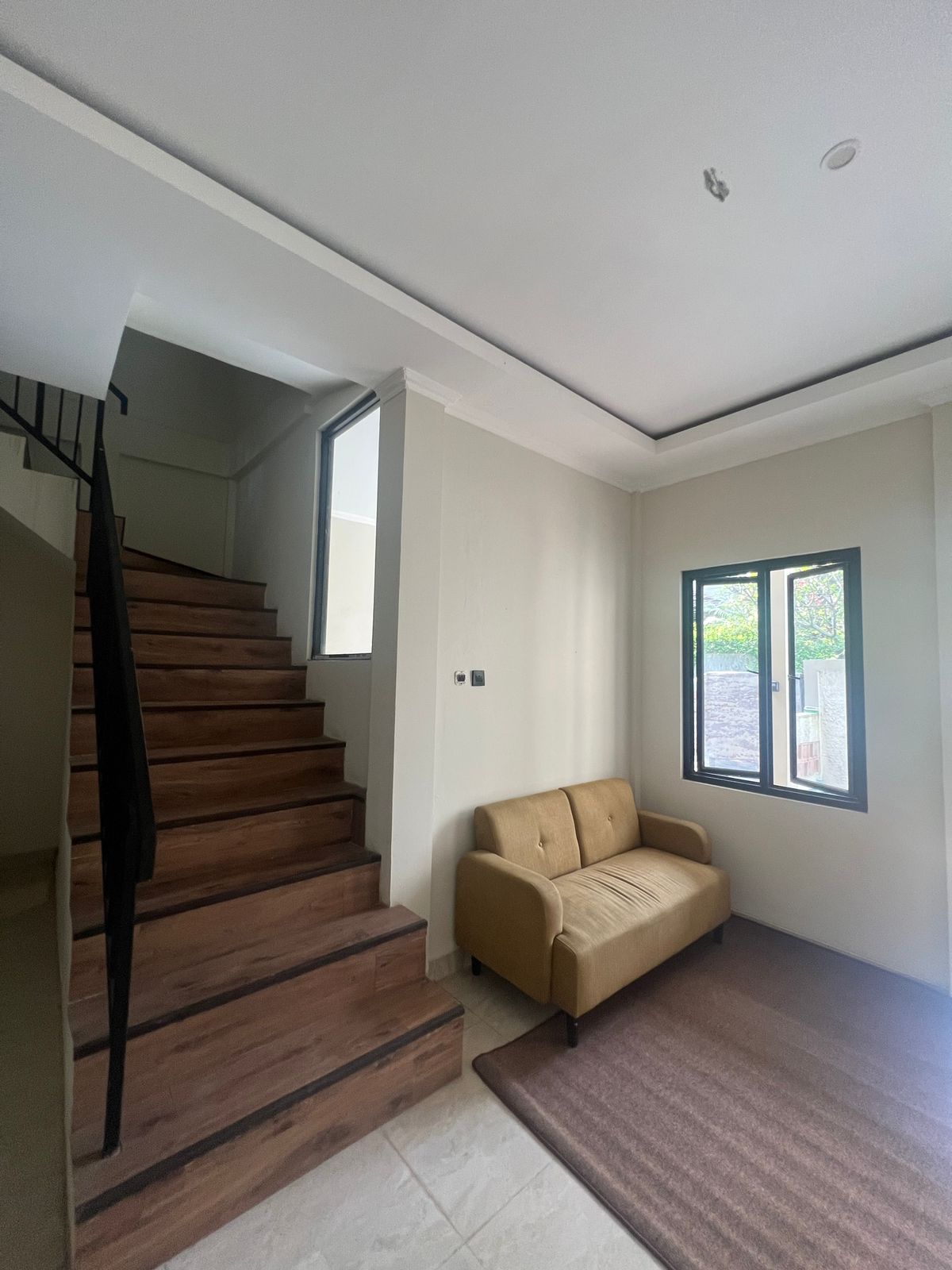 Jual rumah hook minimalis di Alaya 89, Cirendeu, Tangsel