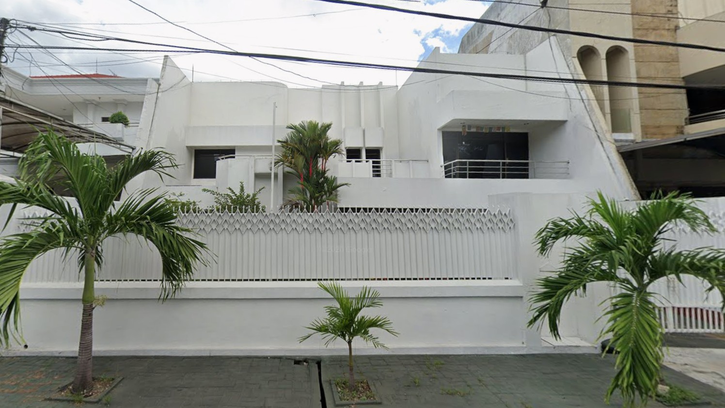 Rumah Raya Dharmahusada Indah Prime Komersial Surabaya Timur