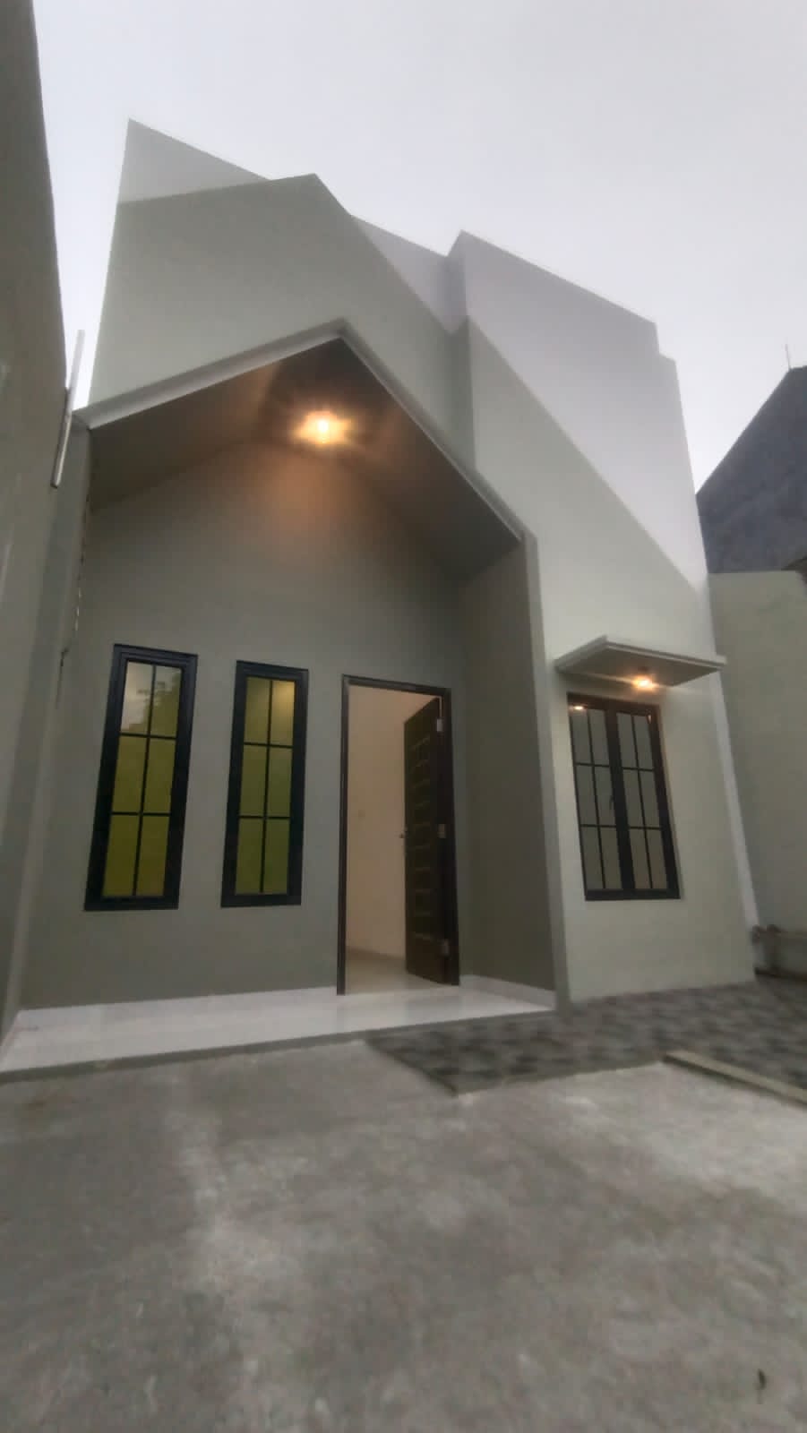 Jual Rumah siap huni di Bekasi Timur Regency Blok F, Bekasi Timu