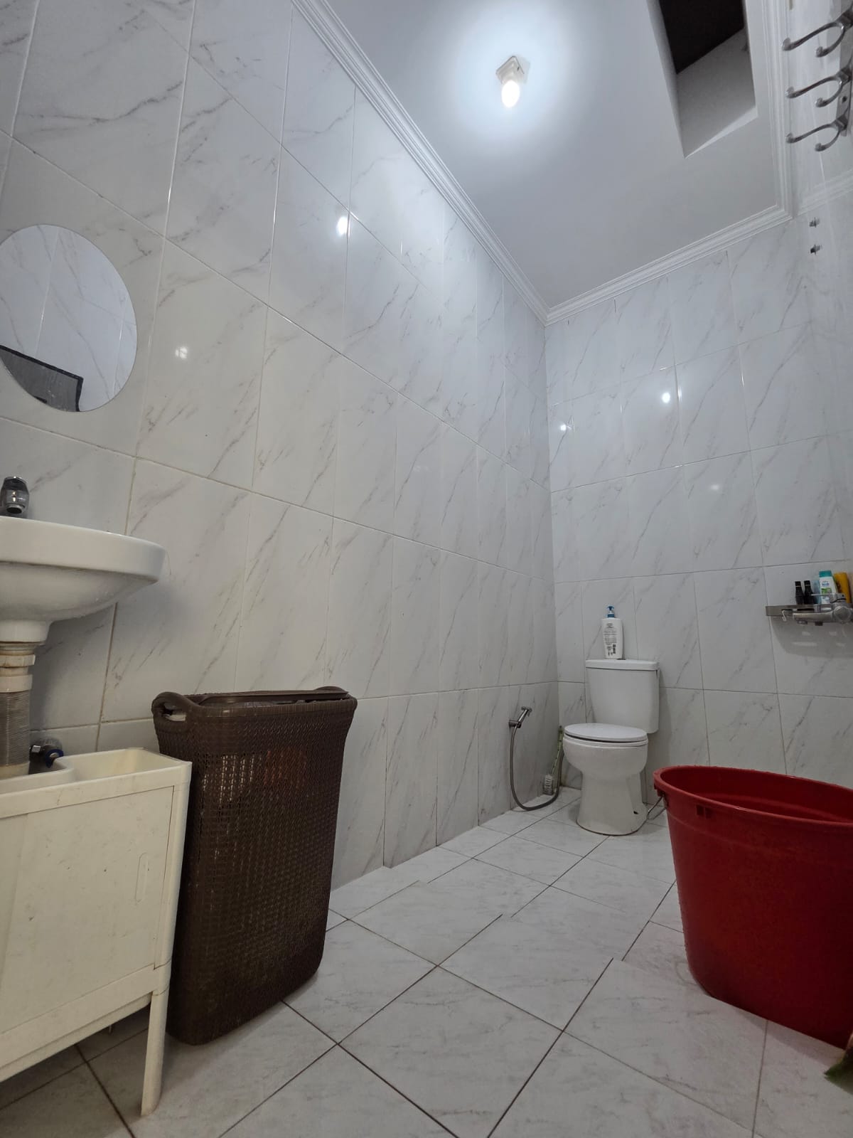 Jual cepat Rumah Siap Huni 2 Lt dalam perumahan Sukatani Permai