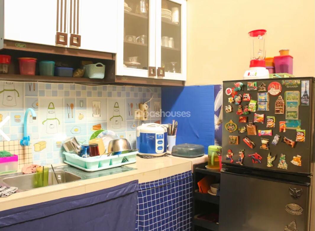 Rumah Minimalis Cinangka Depok Garasi Luas, Free Sofa,Kitchenset