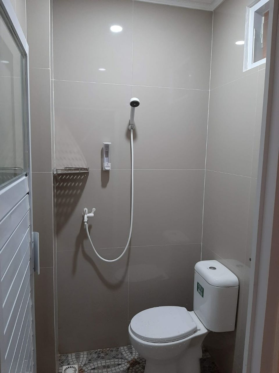 Rumah baru readystok Aren Jaya Bekasi Timur