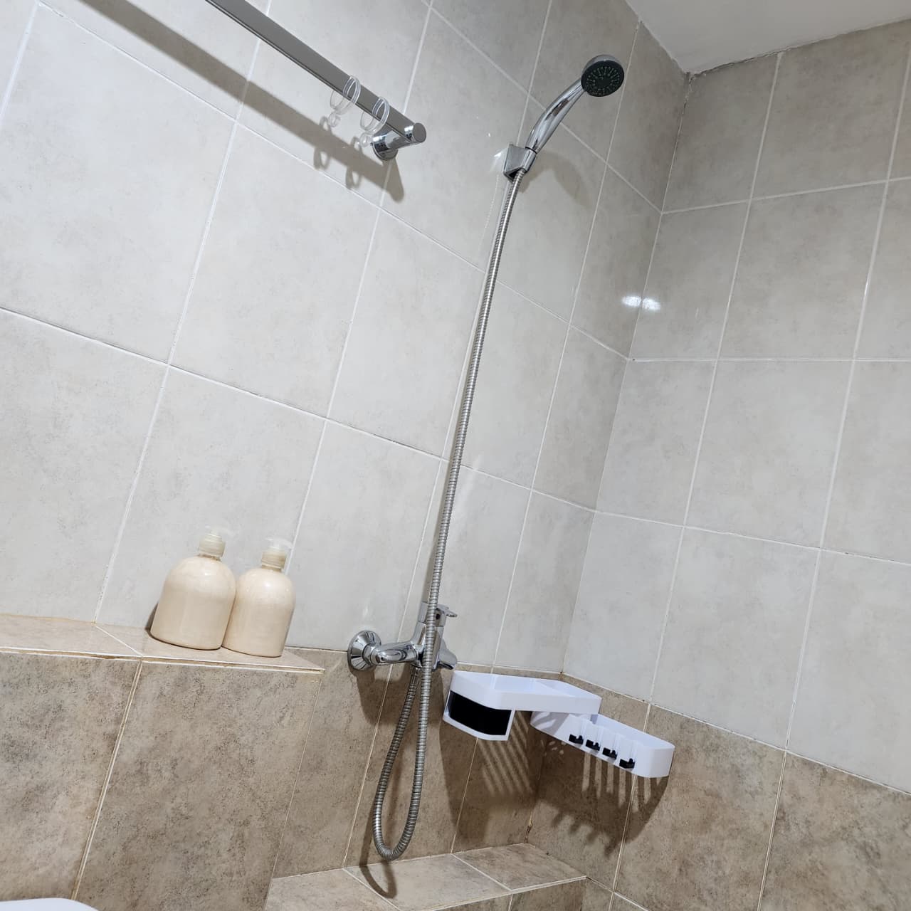 Jual apartemen strategis di Slikwood Alam Sutera, Panunggangan