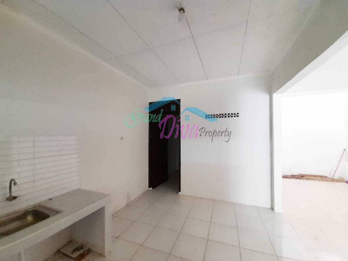 RUMAH DI SURYA MANDALA BEKASI SELATAN