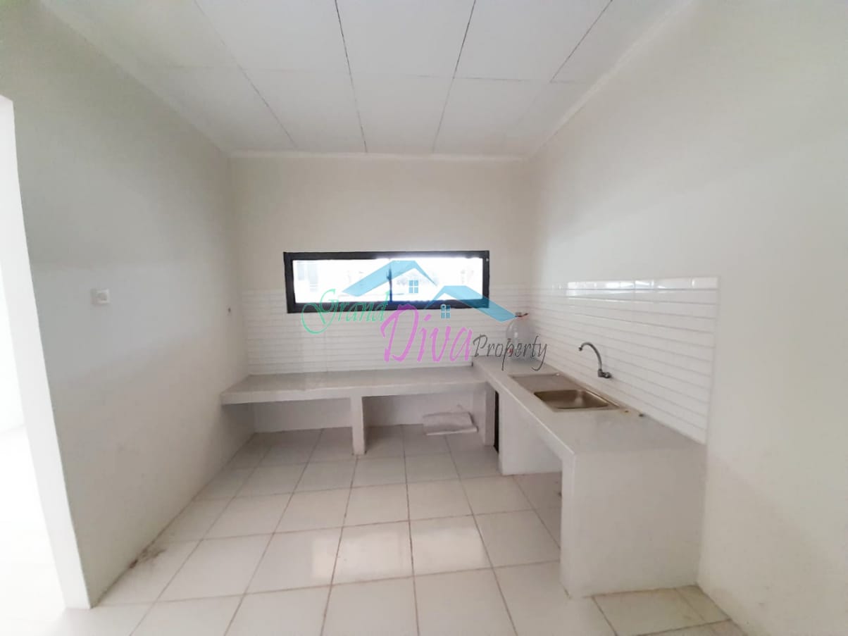 RUMAH DI SURYA MANDALA BEKASI SELATAN