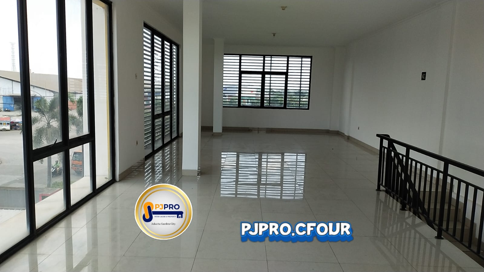 Dijual/Disewa Ruko Posisi Hook di Marunda Center