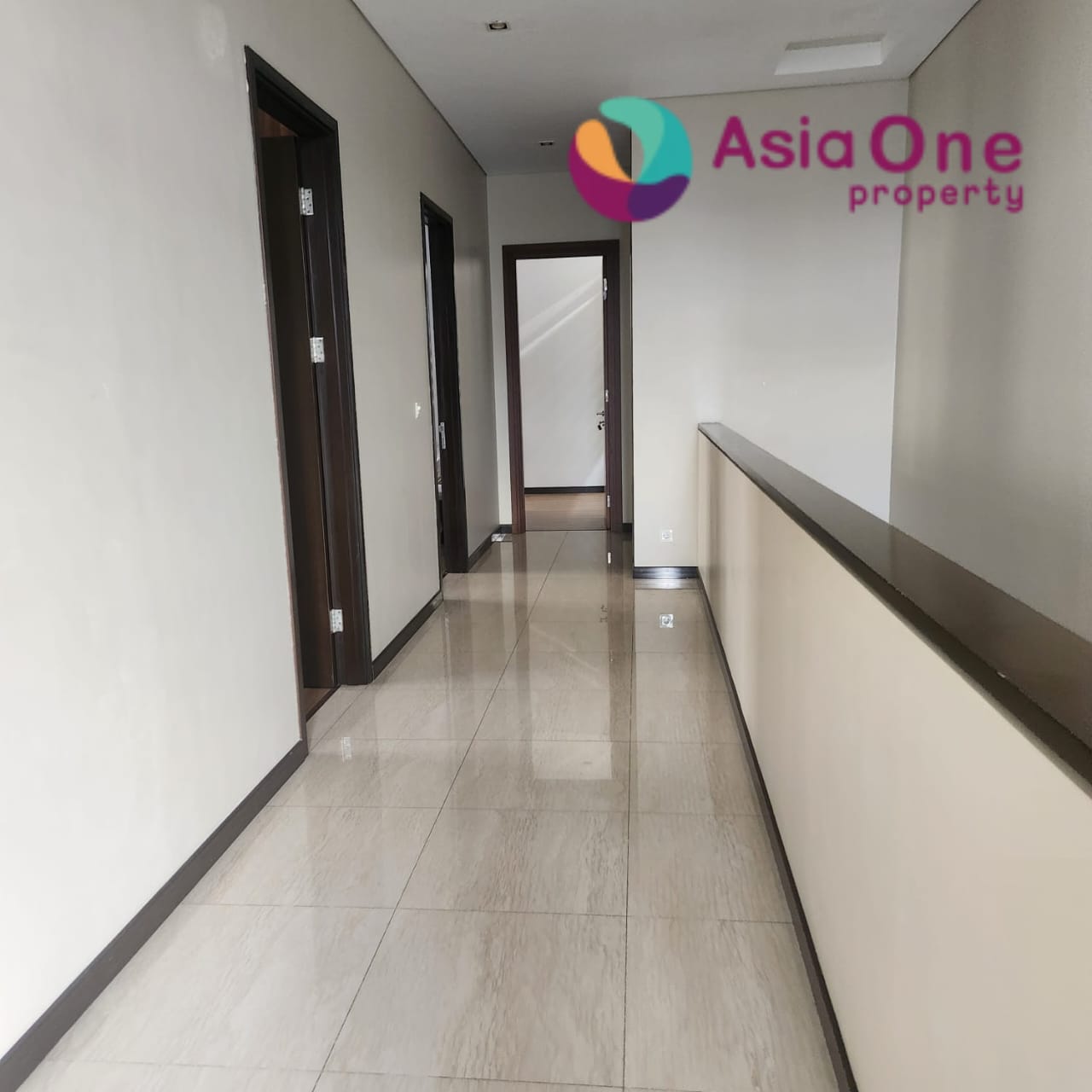 Dijual rumah mewah furnished di Lancewood Navapark BSD City