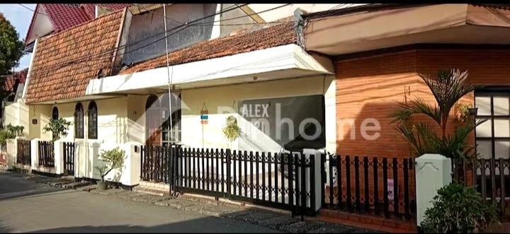 Jual rumah di Setia Budi hitung tanah, Jakarta Selatan