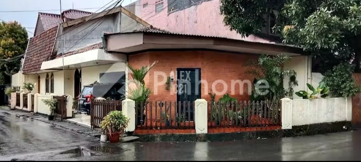 Jual rumah di Setia Budi hitung tanah, Jakarta Selatan