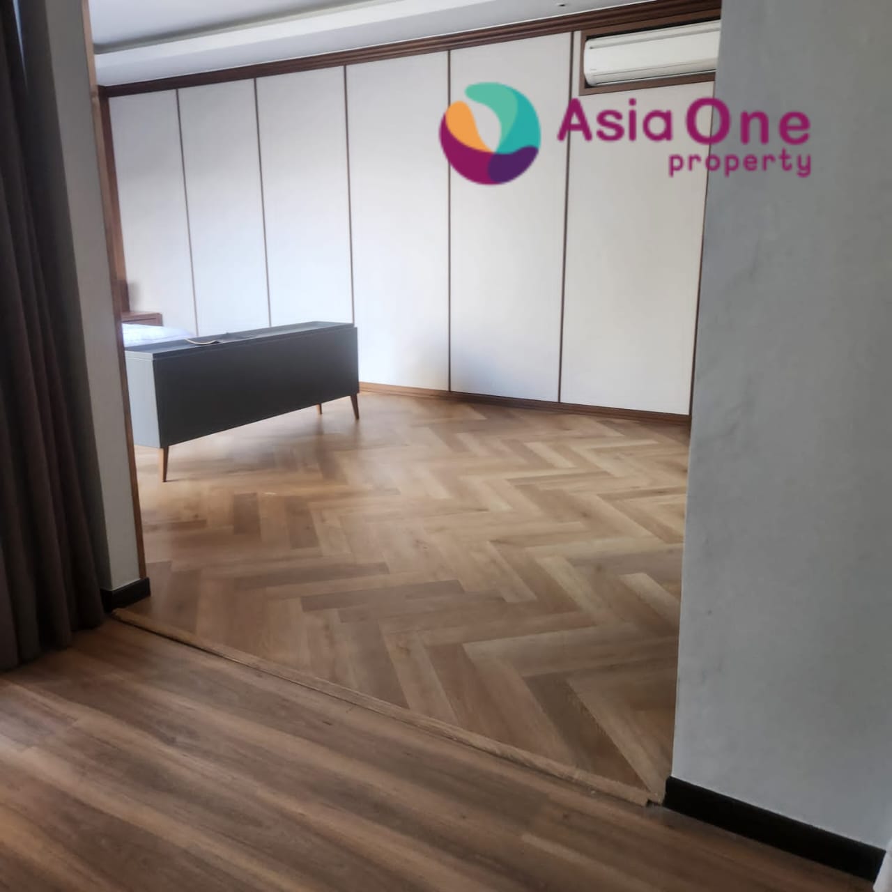 Dijual rumah mewah furnished di Lancewood Navapark BSD City