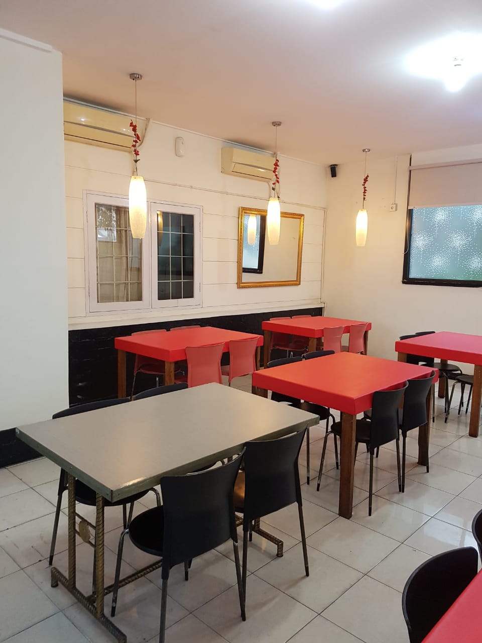 Jual rumah dan kios di Citra Garden 2, Kalideres, Jakarta Barat