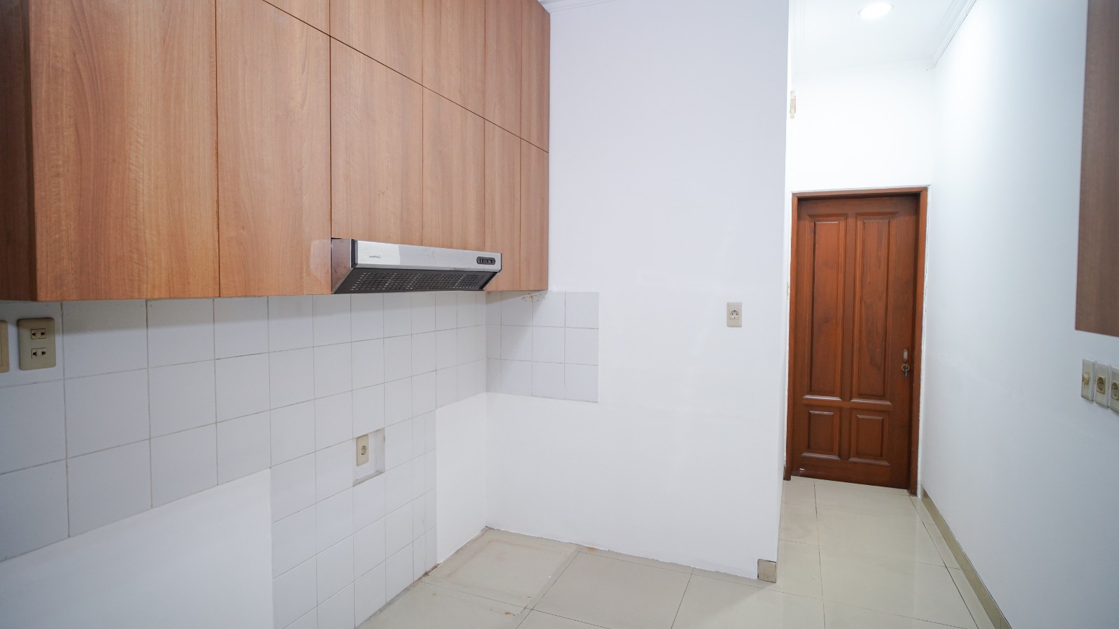 Dijual rumah cantik di Jalan Talib, Krukut, Taman Sari,Jakarta