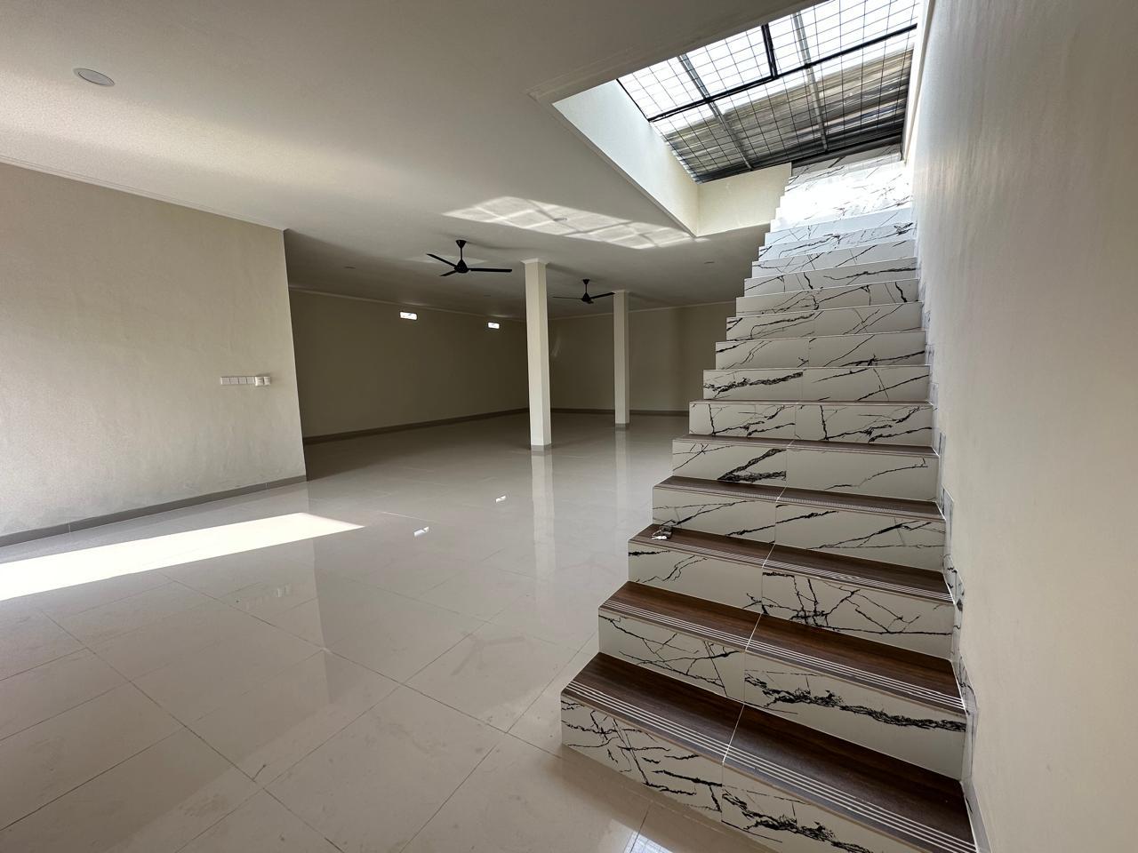 Dijual gudang bagus siap pakai di Tarumajaya Bekasi